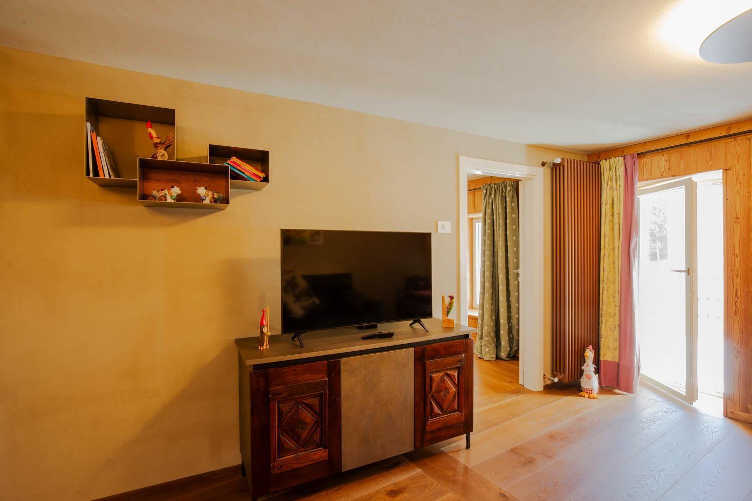 Apartment La Noix - Alloggi Ad Uso Turistico - Vda - - N 0041 E N 0042